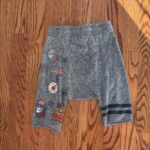 Source Unknown Gray Kids Shorts with Fun Patches